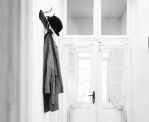 Read more about the article “From Function to Fashion: The Evolution of Denim Jackets”